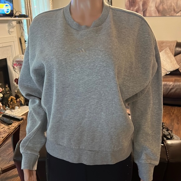 adidas Sweaters - Adidas 🤩